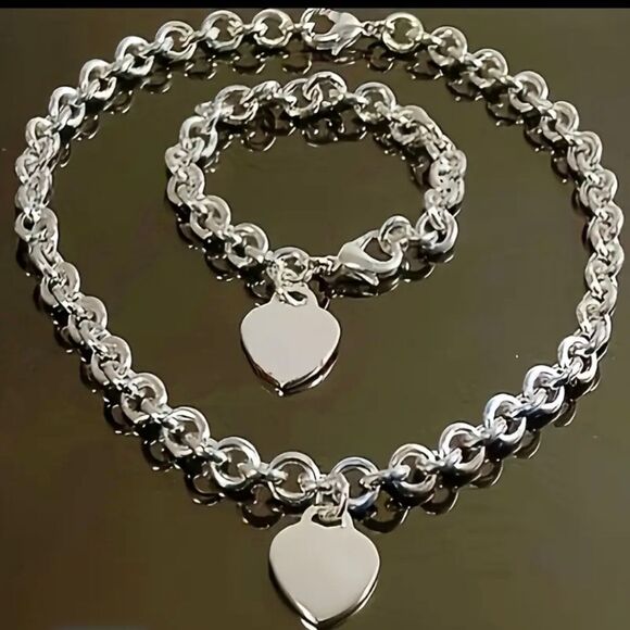 Jewelry - Women’s Heart Shaped Fashion Necklace Bracelet Set